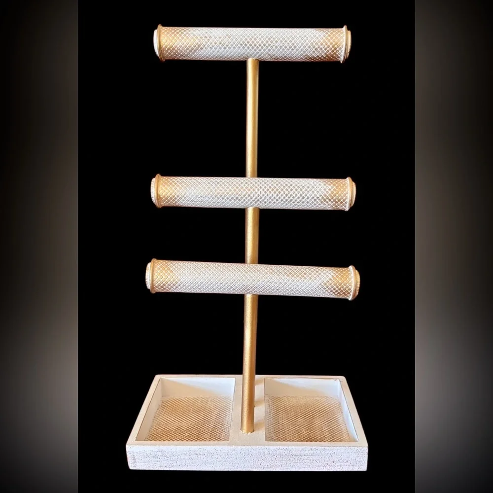 Gold and Cream Jewelry Display Stand. NWT